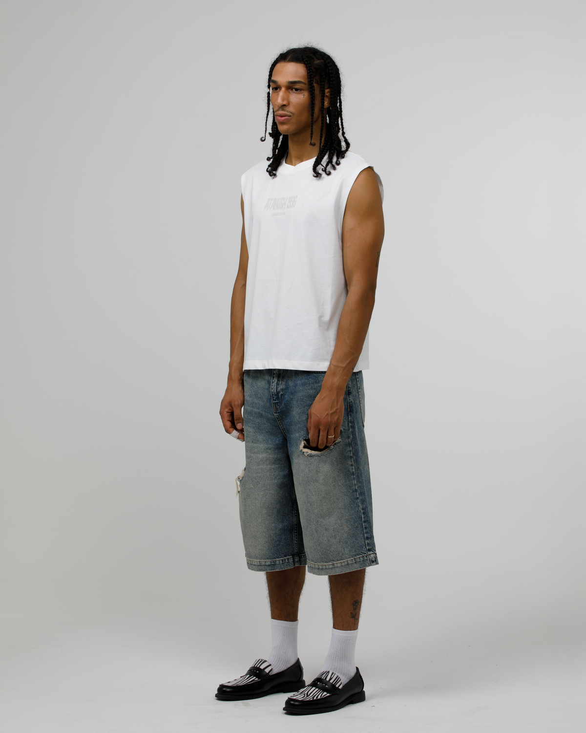 Logo Tank — Vintage Chalk